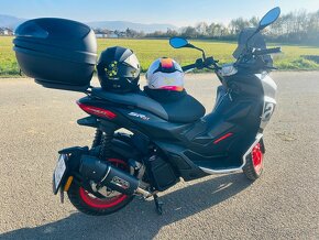 Aprilia SR GT 125 šport - 4