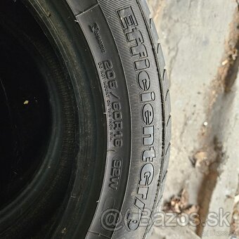 205/60 r16 Good year .. - 4