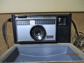 KODAK  INSTAMATIC CAMERA 224 - 4