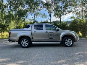 Isuzu D-max Double Cab Premium+ 4WD A/T - 4