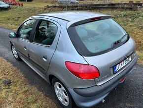 Peugeot 206 1,6 80kw , automat - 4