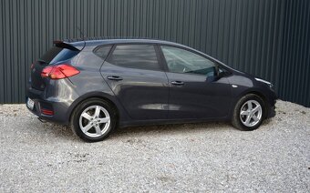 KIA Ceed 1.4 Benzin SR 1. Majiteľ Top Stav - 4