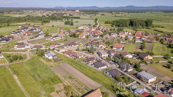 BOSEN| Na predaj: Pozemok určený na výstavbu RD, možnosť kúp - 4