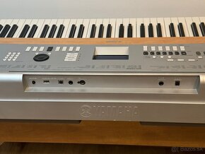 YAMAHA DGX 630 Keyboard, - 4