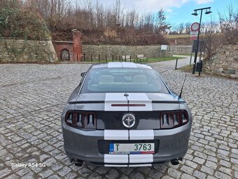 FORD MUSTANG 3.7 PREMIUM 2013 - 4