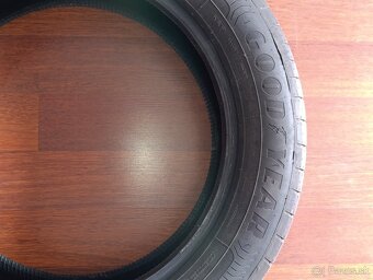 GOODYEAR 215/55 R17 94V - 4