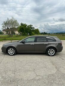 Alfa Romeo 159 1.9 JTDm 88kw - 4