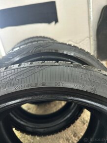 zimne pneumatiky 235/40 r19 - 4