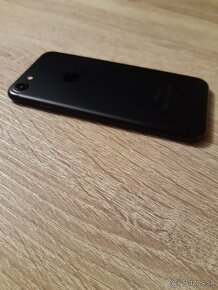 iPhone 7 / 128GB čierny TOP stav - 4