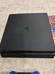 Playstation 4 - 4