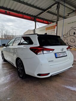 Toyota Auris TS 1.6 l Valvematic Selection - 4