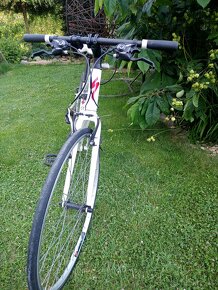 Hybridny bicykel zn Specialized - 4