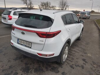 Kia Sportage 1.7 CRDi 2WD Platinum - 4