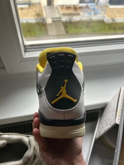 Jordan 4 wmns - 4