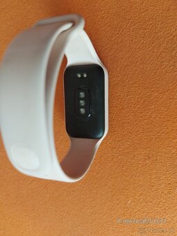 Xiaomi Smart Band 8 Active - 4