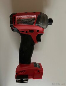 ®️|Razový uťahovák, Milwaukee M18 Surge - 4