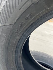 Predám zimné gumi 225/65r16C - 4