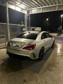 Mercedes- Benz CLA 45 Amg - 4