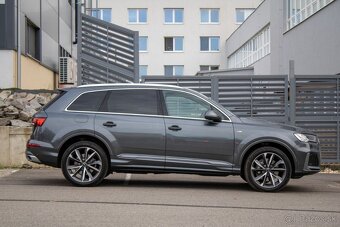 Audi Q7 55 3.0 TFSI e PHEV S line quattro - 4