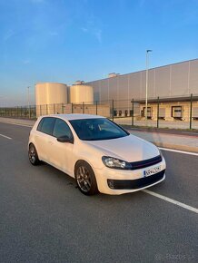 VW Golf GTI 2.0TSI DSG -aj na splátky - 4