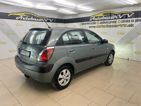 Kia Rio 1.4 LX - 4