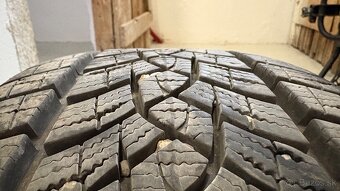 Goodyear Ultragrip performance+ 215/45 R16 - 4