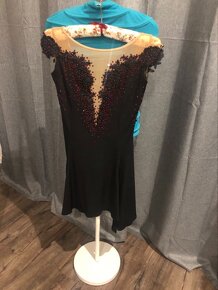 Súťažné krasokorčuliarské šaty - 4
