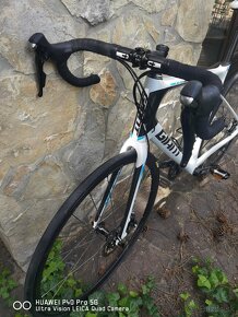 GIANT bicykel defy advanced 1 2018 - 4