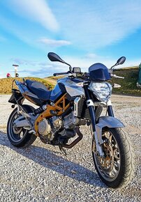 Aprilia Shiver SL 750 - 4