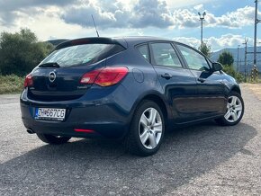 Opel Astra 1.4 Turbo 140k Enjoy - 4