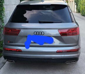 Audi Q7 , 7miestne - 4