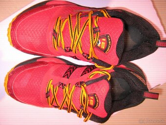 BROOKS CASCADIA vel. 40,5 - 4