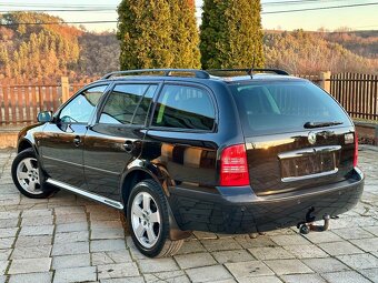 Škoda Octavia Combi 1.8T 4x4 Swiss Ice Hockey     Top Stav - 4