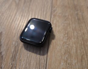 Apple watch se 2 generácie 40mm - 4