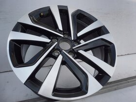 R17 5x112 Elektrony VW Tiguan II Škoda Superb s pneu Pěkné - 4