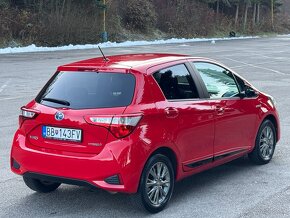 Yaris Hybrid 7/2017 85tis.Km 1.majitel - 4