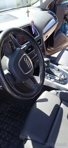 Audi Q5 Rok 2011 - 4