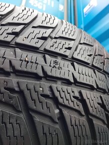 235/55R18 Zimné pneumatiky Nokian - 4