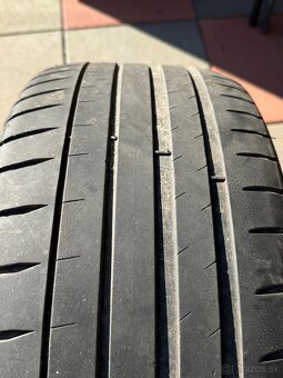 Michelin Pilot Sport 4 225/45 R17 - 4