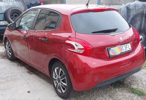 Peugeot 208 1.4tdi 4/2013 - 4