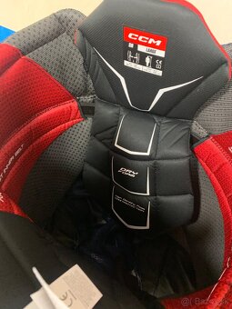 UPLNE NOVE PROFI NOHAVICE PRE KLUBY CCM JETSPEED FT4 PRO  - 4