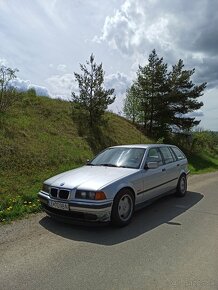 BMW E36 320i Touring - 4