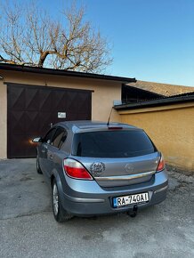 Opel Astra H 1.6 Twinport - 4