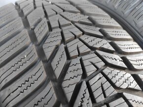 Zimné pneumatiky 215/60R17 Hankook 4ks - 4