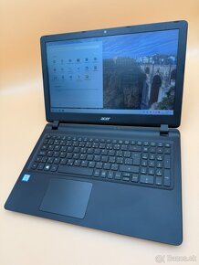 Notebook 15,6" Acer. Intel i3-6006U 2x2.00GHz.8gb ram.512SSD - 4