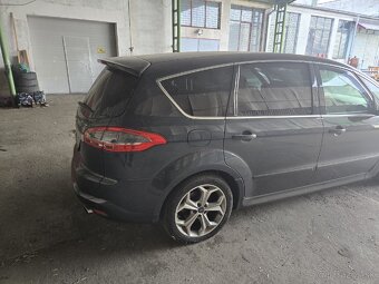 Ford  smax - 4