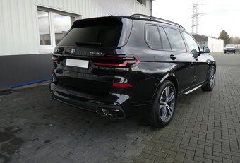 BMW X7 xDrive 40 i M Sport Panorama - 4