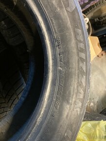 Predám pneu 225/60R17 - 4