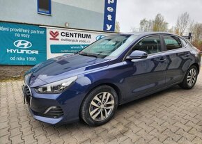 Hyundai i30 1.4-FASTBACK-KAMERA-ZÁRUKA - 4