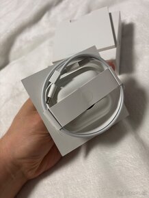 AirPods 2 Wireless Charging Case - 4